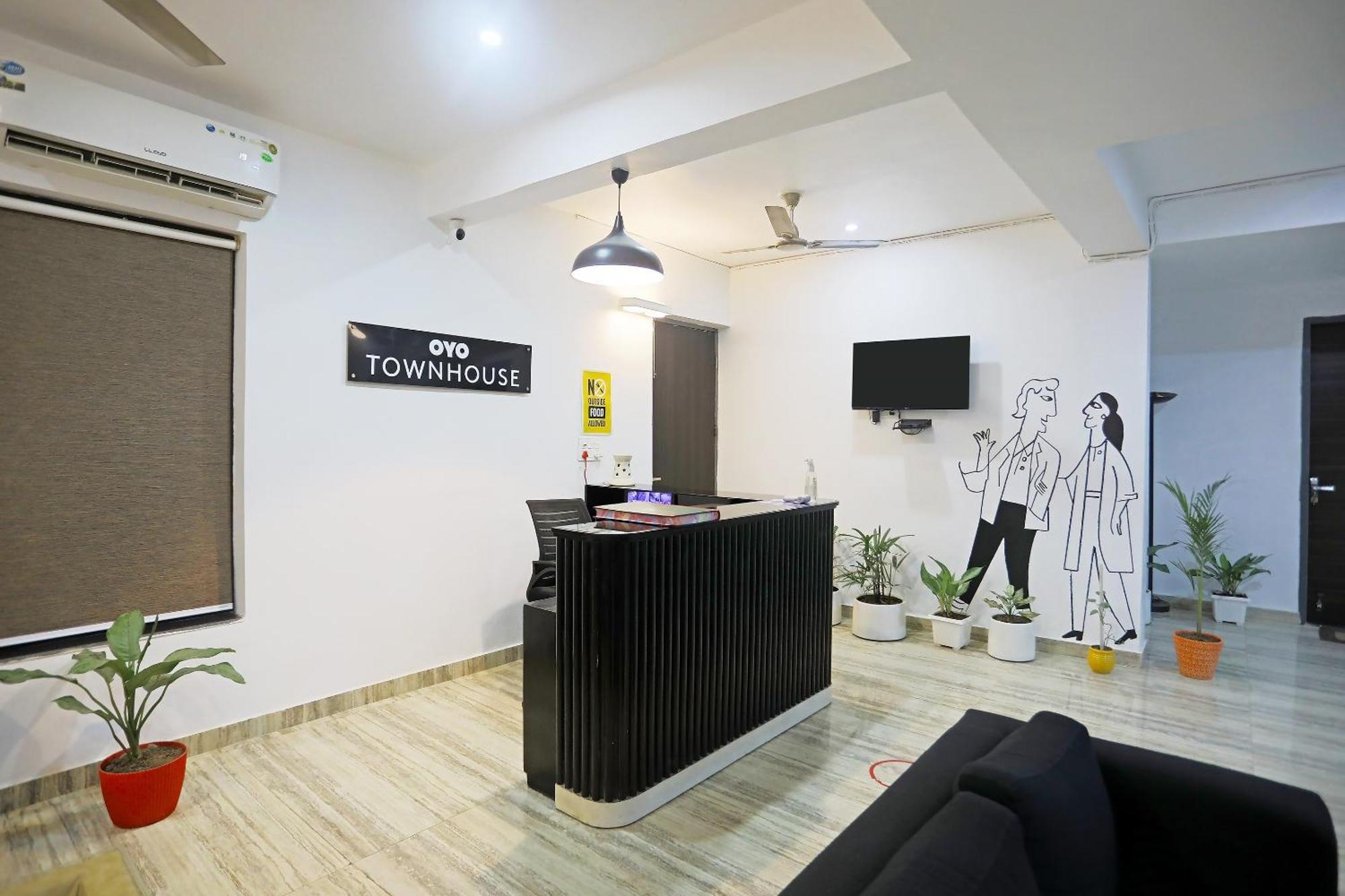 Super Townhouse Cloud Bay, Near Genpact, Sector-69, Gurgaon Exterior foto