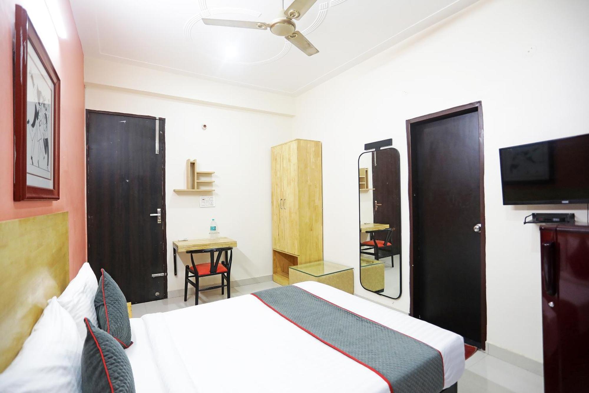 Super Townhouse Cloud Bay, Near Genpact, Sector-69, Gurgaon Exterior foto