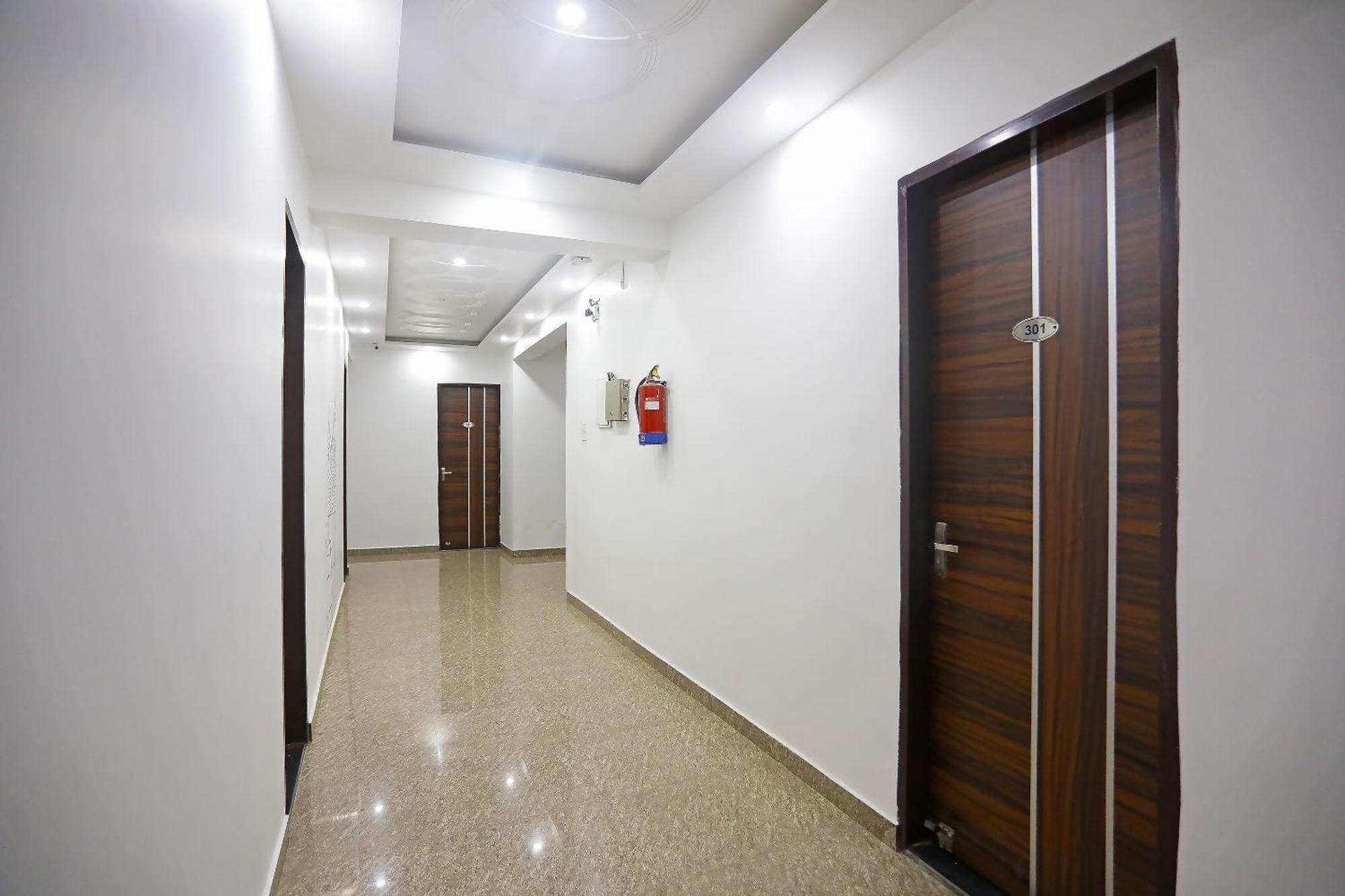 Super Townhouse Cloud Bay, Near Genpact, Sector-69, Gurgaon Exterior foto