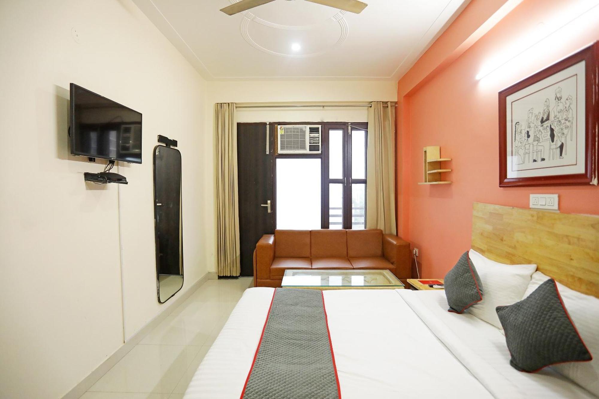 Super Townhouse Cloud Bay, Near Genpact, Sector-69, Gurgaon Exterior foto