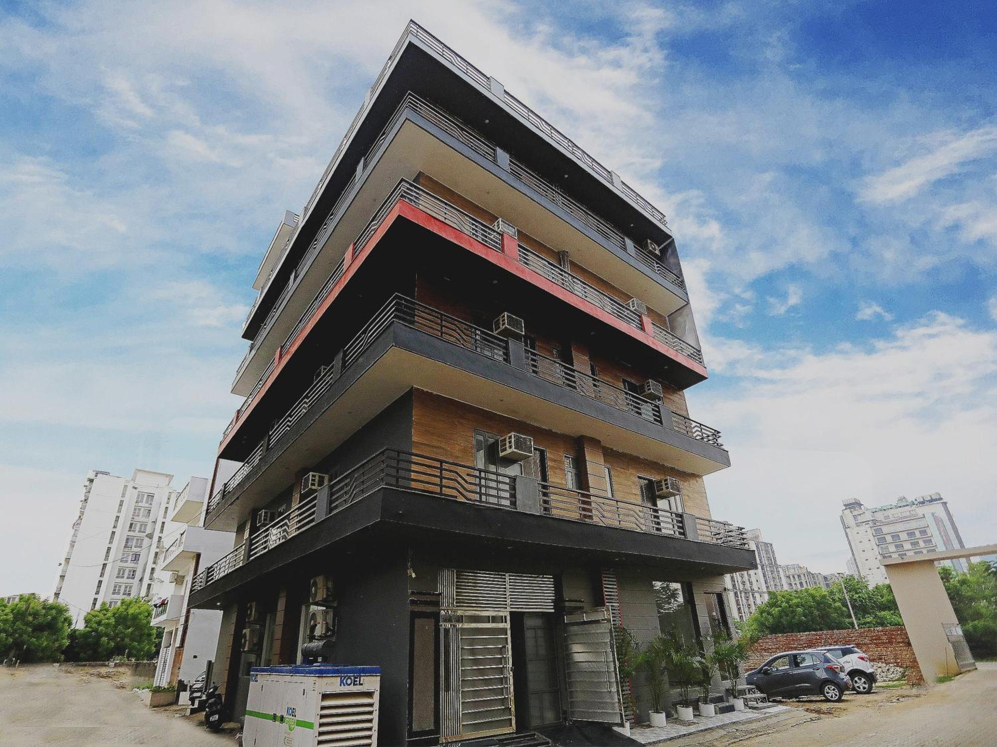 Super Townhouse Cloud Bay, Near Genpact, Sector-69, Gurgaon Exterior foto